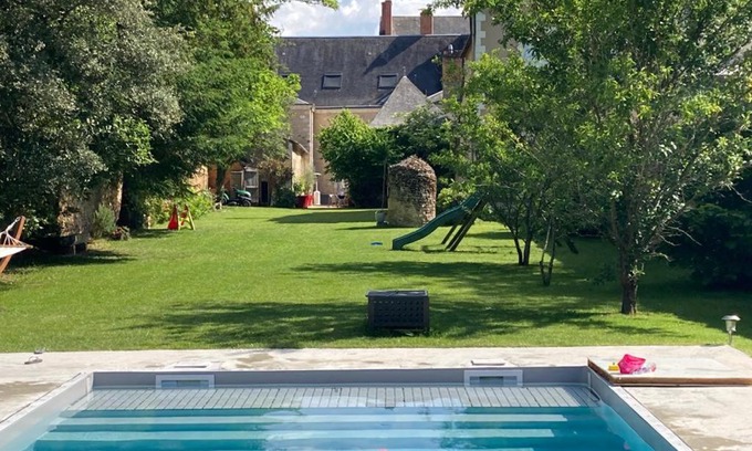 La Fleche Bed & Breakfast | Oceanfront Chambre Sixtine: Rated 9.3 with Pool Access