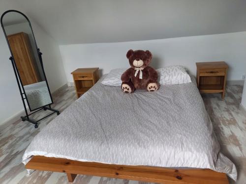 Montfort-le-Gesnois House | Family-Friendly Room with Ample Space for Your Stay