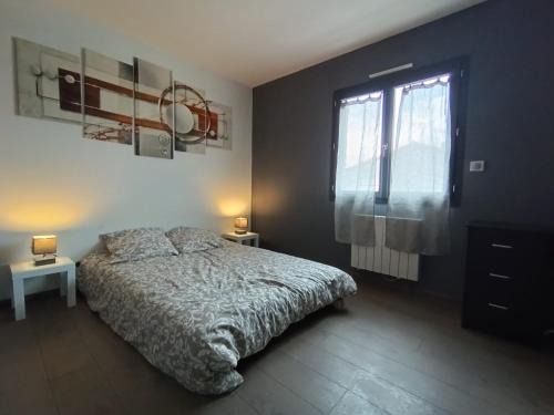Vacquieres House | Family-Friendly Vacquières Retreat with Kitchen Amenities