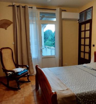 Saint-Charles House | Inviting Chambres d'hôte Sud Basse-Terre with Ocean View