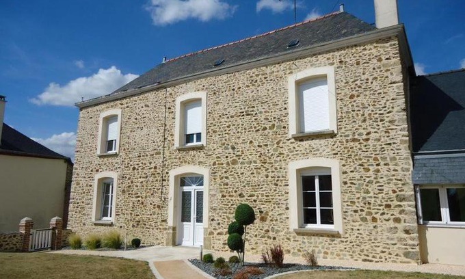 Cuille Bed & Breakfast | Cozy Guest Rooms in Cuillé - Rated 9.1/10 for Families
