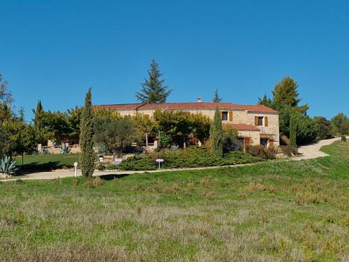 Entrevennes Bed & Breakfast | Chambres d'hôtes à Pêtre