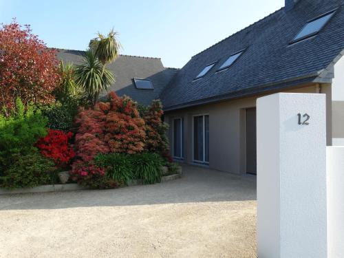 Plouigneau House | Unforgettable Stay at Chambres d'hôtes de la voie romaine