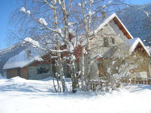 Pont-du-Fosse Bed & Breakfast | Oceanfront Retreat at Chambres d'hôtes l'Abondance - Rated 9.4