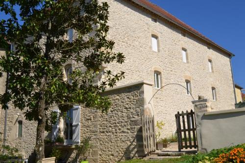 Chargey-les-Gray Bed & Breakfast | Oceanfront Escape at Chambres d'Hôtes Le Moulin à Epices