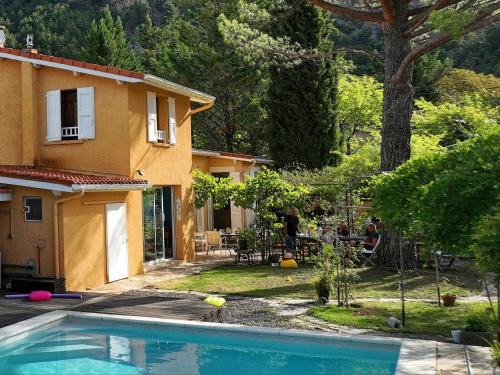 Digne-les-Bains Bed & Breakfast | Cozy Escape at Chambres d'Hôtes - Le Pin des Arches