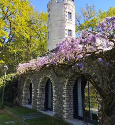 Saumur House | Relax at Chambres d'hôtes La Tour de Bellevue with Oceanfront Views