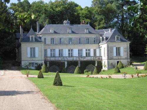 Thure Bed & Breakfast | Oceanfront Stay at Chambres d'Hôtes Le Château de la Plante