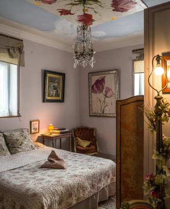 Etretat Bed & Breakfast | Villa l'espérance: Guest Rated 8.9/10 for Memorable Stays