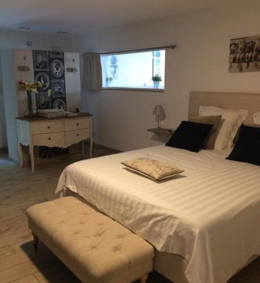 Luceau Bed & Breakfast | Experience Comfort at Couette et Campagne with Ocean Views