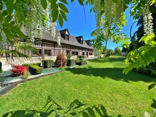 Bordeaux-Saint-Clair Bed & Breakfast | Pet-Friendly Getaway at Chambres et Gites d'Étretat