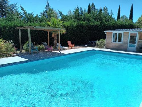 Rognes Bed & Breakfast | Relax in Chambres Tomate, Near Festival de Piano