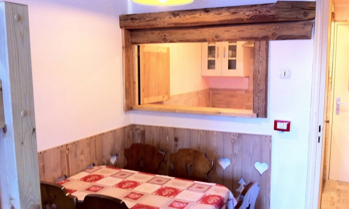 Chamonix City Centre Apartment | Chamonix Center Apartment with Panoramic Mont Blanc Views
