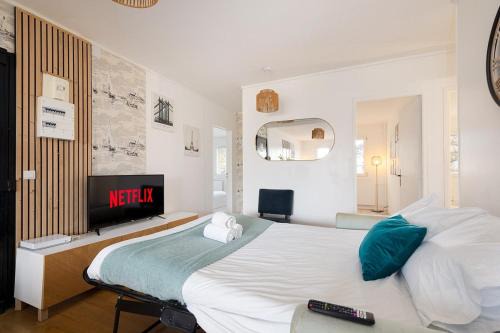 Champigny-sur-Marne Apartment | Family-Friendly 4 Bedroom Apartment with Top Guest Ratings