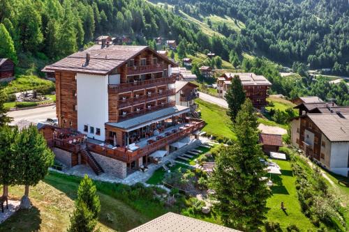 Chandolin Hotel | Discover Chandolin Boutique Hotel: Oceanfront Retreat Awaits