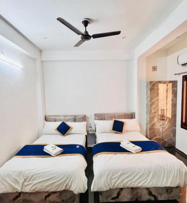 Varanasi House | Chandrakala Residency Paying Guest House Near Kashi Vishwanath Temple and Ganga Ghats