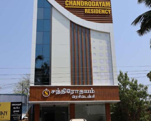 Thirunallar Hotel | Relax at Chandrodayam Residency: Family-Friendly Retreat