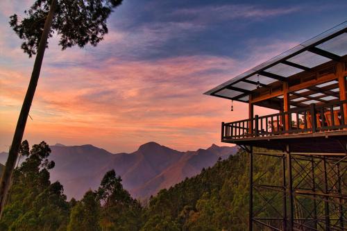 Periyur Resort | Experience Chandys Drizzle Drops - Munnar Top Station Escape