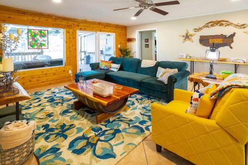 Johnson City House | Changes In Attitudes - For 8