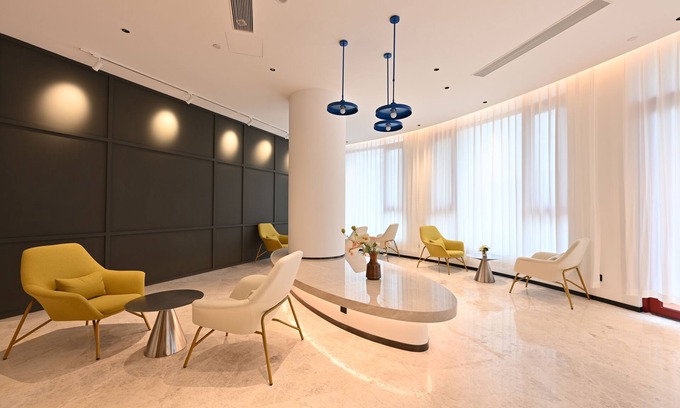 Jiangmen Hotel | Welcoming Changsheng Hotel: Family-Friendly Dining & Stay