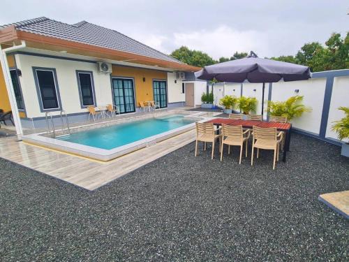 Sai Khao Apartment | Discover Comfort at ชนิตารีสอร์ท สอยดาว with Hot Tub Bliss