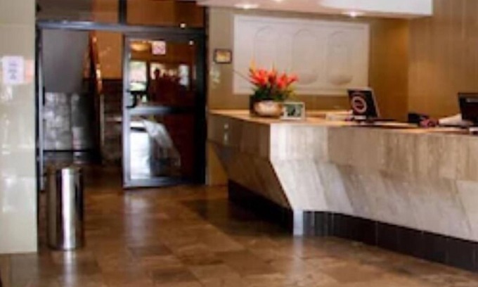 Calabar Hotel | Stunning Channel View Hotel: Family-Friendly with Pool Access