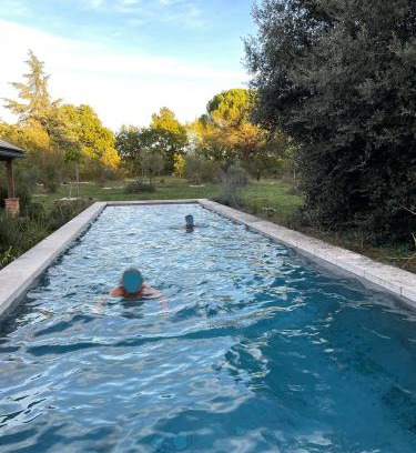 Marssac-sur-Tarn Apartment | Experience CHANT DU BUC: Oceanfront Bliss and Spa Retreat