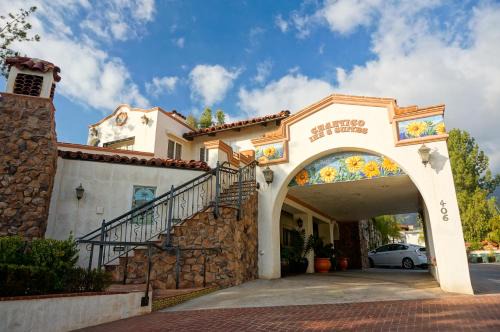 Ojai Hotel | Discover Chantico Inn: Oceanfront Retreat with Hot Tub