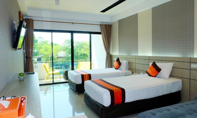 Khlong Khut Resort | Beachfront Bliss at Chaolao Cabana Resort with Pool Access