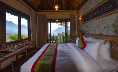 Sa Pa Cabin | Discover Chapa Ecolodge: Pet-Friendly Retreat with Breakfast