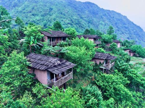 Sa Pa Hotel | Inviting Chapa Farmstay - Mountain Retreat with Dining Options