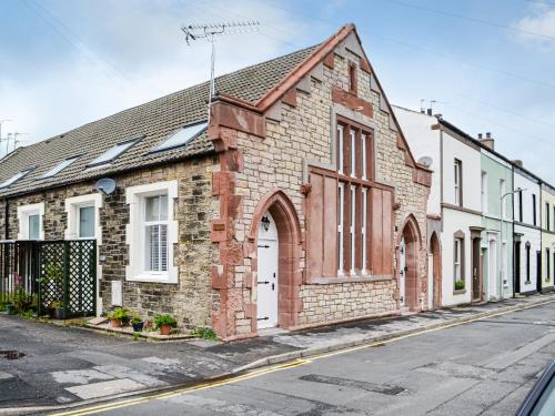 Cockermouth House | Charming Chapel Mouse Cottage: Guest Rated 9.6/10, Family-Friendly