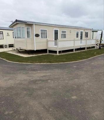 Spondon Apartment | Family-Friendly Caravan Holidays at Chapel St Leonard’s