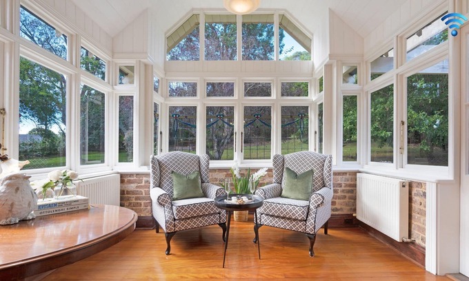 Moss Vale House | Relax at Chapman House with Pool and Spa Amenities