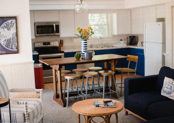 Put-in-Bay Apartment | Experience Oceanfront Bliss at Chapman House - Rated 9/10