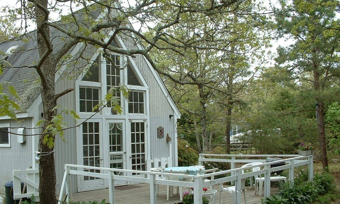 Edgartown Cottage | Chappy Summer Cabin: Oceanfront Escape with Pool & Breakfast