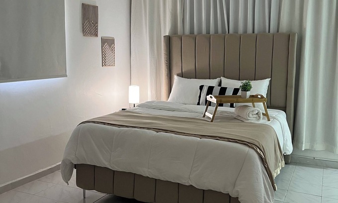 Santiago Province Apartment | Charming 2 bed -2 bath -2 Ac in a exclusive neighborhood. Near Monument!