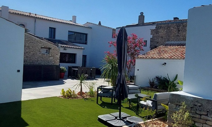Saint-Clement-des-Baleines House | Exceptional Rhaetan House with Ocean View & Pool Access