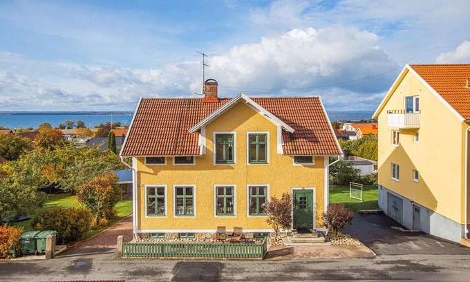 Granna House | Cozy 2 Bedroom Unit with Pool in Heart of Gränna