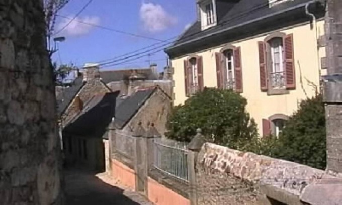 Camaret-sur-Mer House | Charming House with Ocean View and Pool in Village Center