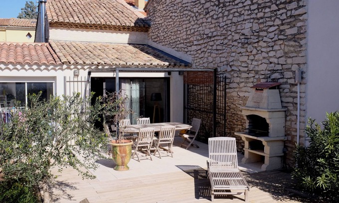 Tavel House | Delightful Character House in a Picturesque Village
