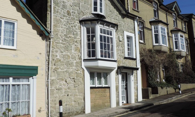Shanklin Cottage | Charming Stone Cottage in Old Village, Steps to the Beach