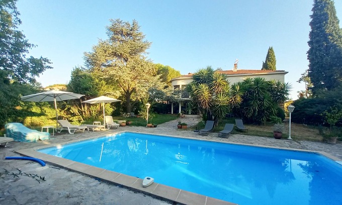 Perols Villa | Charming Villa with Pool, Garden & Close to Beaches