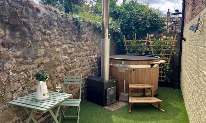 Richmond House | Charming Getaway with Hot Tub in Lively Village!