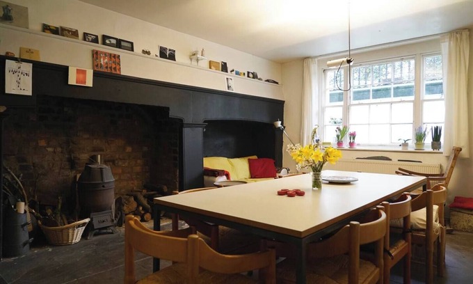 Liverpool Apartment | Characterful period flat