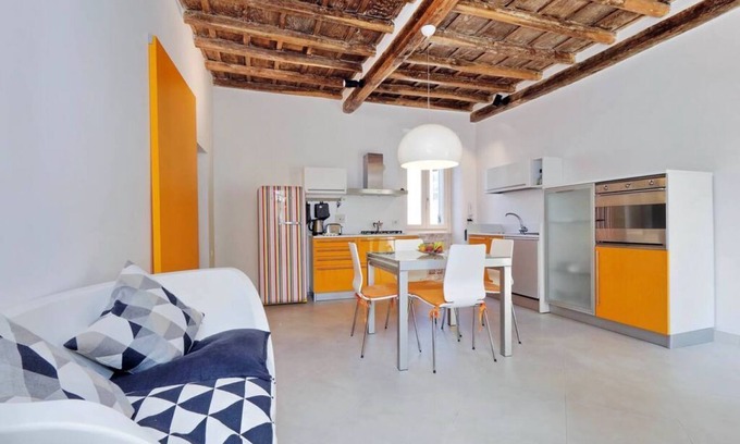 Rione XI Sant'Angelo Apartment | Charming Apartment for 5 in Historic Center - Guest Rated 9.8