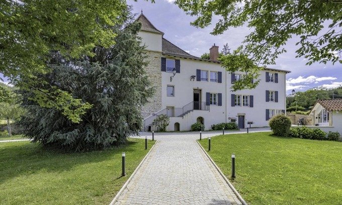 Bourgvilain House | Chardonnay - Demeure les Arbillons: Family-Friendly Getaway