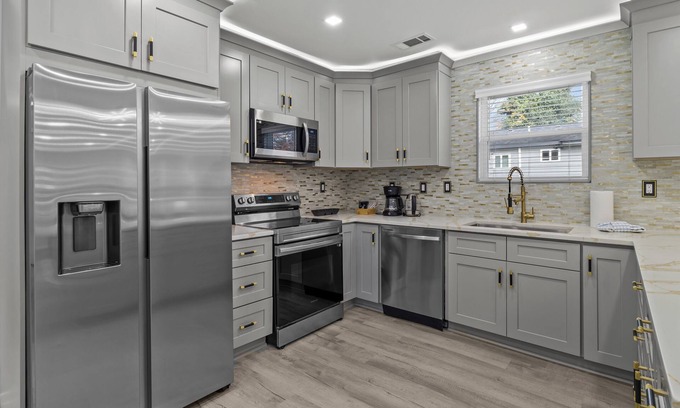 Charlotte House | Relaxing Charlotte Retreat with Pet-Friendly Amenities