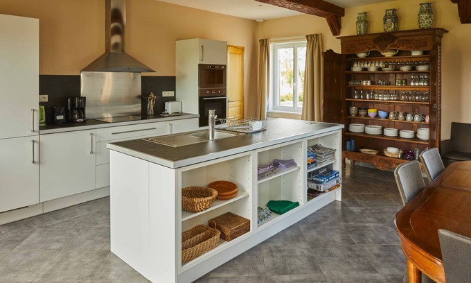 Doudeville House | Discover Charlotte's House: Guest Rated 9.8, Family-Friendly Stay