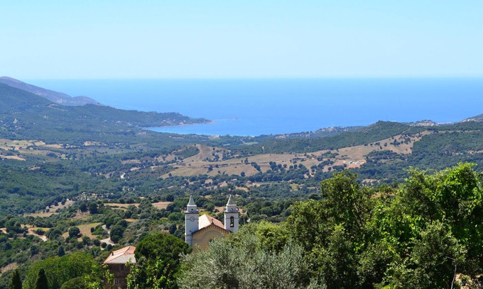 Sari-d'Orcino House | Authentic Village Retreat with Oceanfront Views and Pool